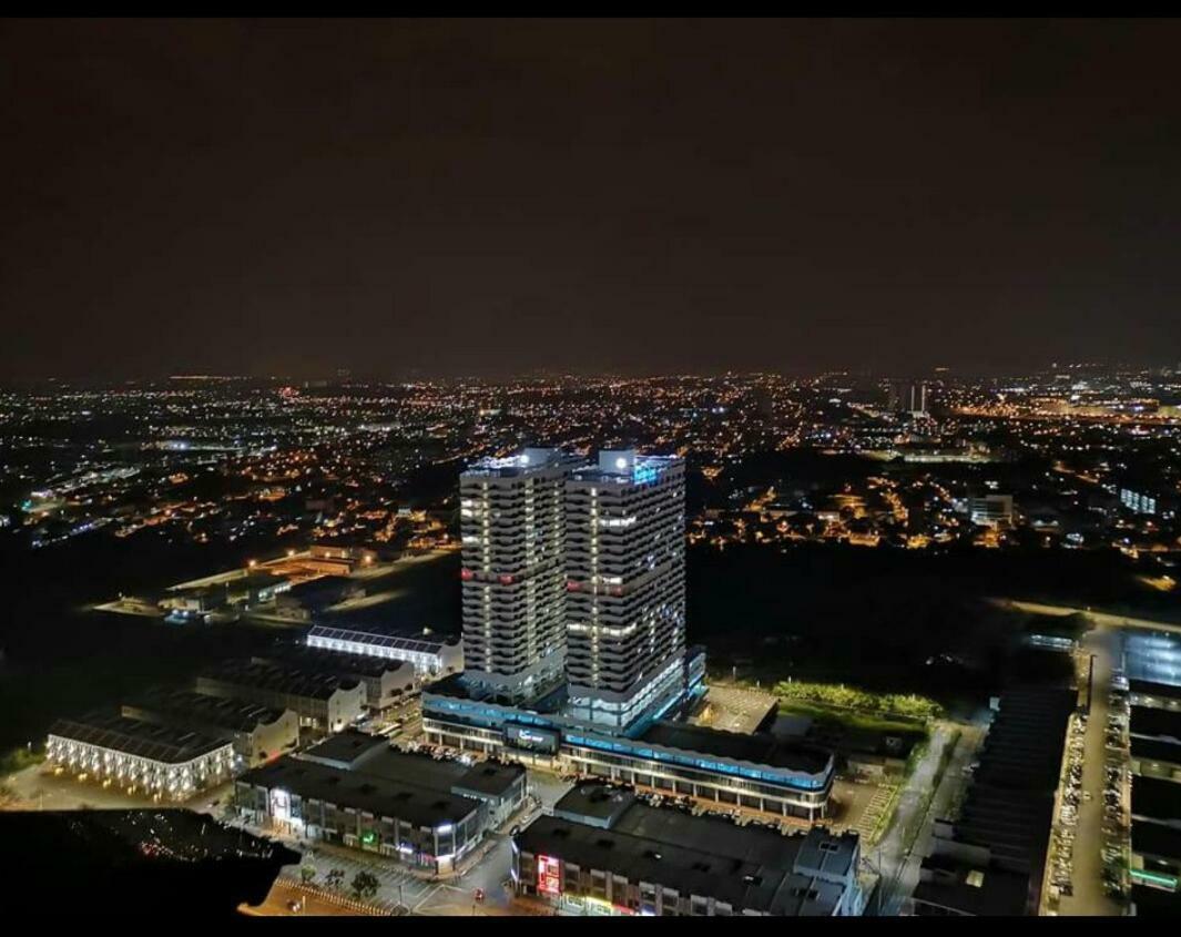 1100 négyzetméteres, 2 hálószobás, 2 saját fürdőszobával rendelkező Apartman Melaka városközpont te Kültér fotó